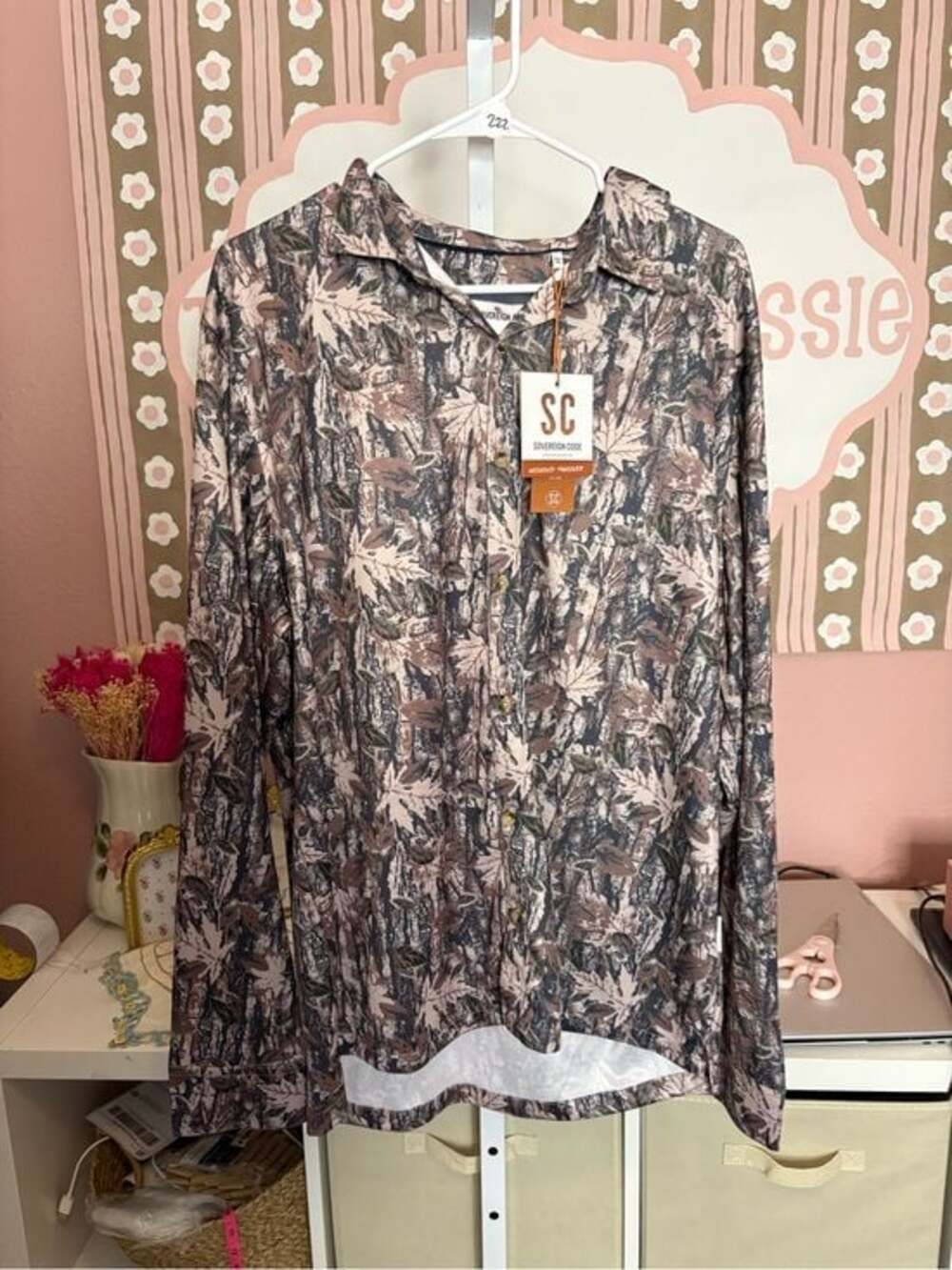 Men’s sovereign code NWT size L camo lightweight button up